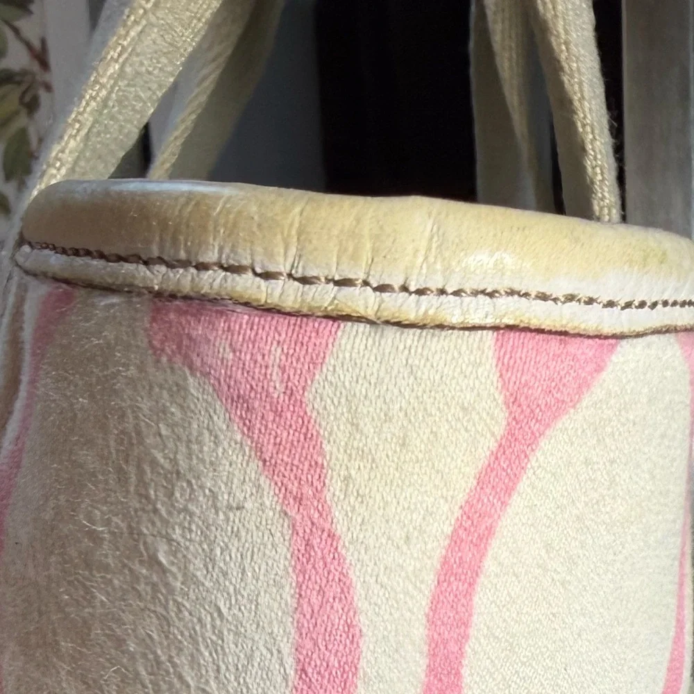 Coach scribble mini tote - Picture 6 of 15